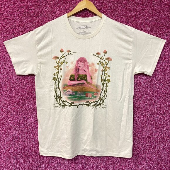 Melanie Martinez Trilogy Tour Beige Tshirt size Large - Picture 1 of 5